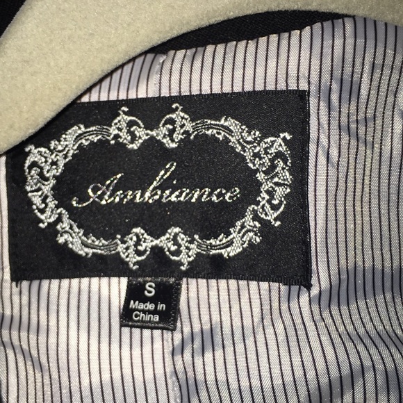 Black blazer - Picture 2 of 2